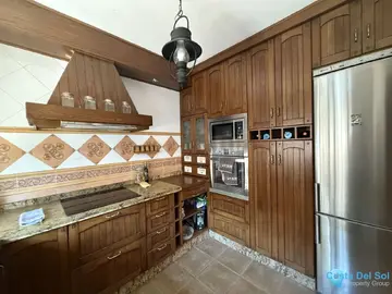 4 bedroom House for Sale in Estepona-75760