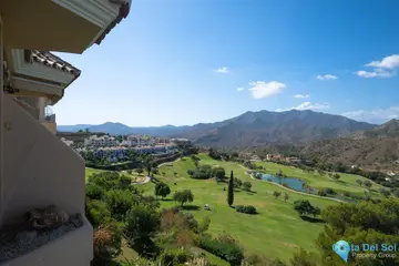 3 bedroom Apartment for Sale in Alhaurín el Grande-75783
