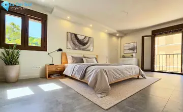 3 bedroom Apartment for Sale in Málaga Centro-3075