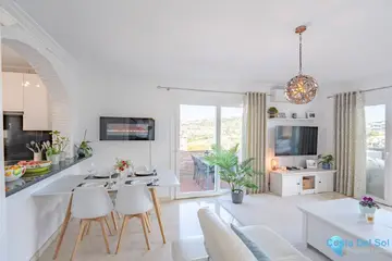 3 bedroom House for Sale in Riviera del Sol-75889