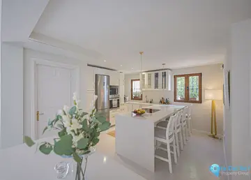 2 bedroom Apartment for Sale in Benahavís-76132