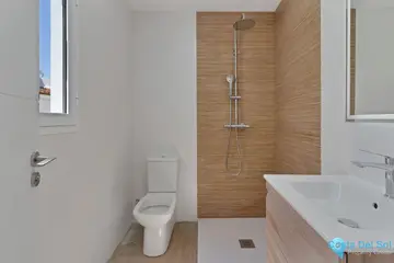 6 bedroom House for Sale in Málaga Centro-76261