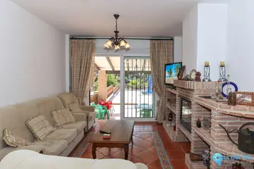 3 bedroom House for Sale in Guaro-76450