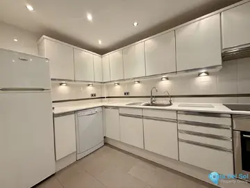 2 bedroom Apartment for Sale in The Golden Mile-76545