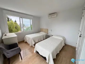 2 bedroom Apartment for Sale in Río Real-76555