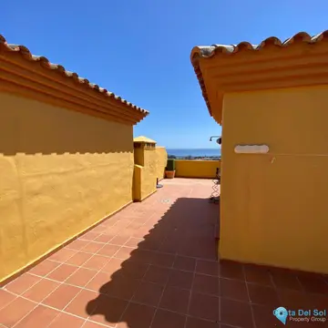 4 bedroom Apartment for Sale in Estepona-76725