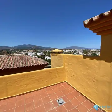 4 bedroom Apartment for Sale in Estepona-76727