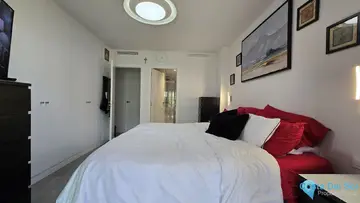 3 bedroom Apartment for Sale in New Golden Mile-76922