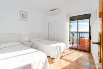 2 bedroom Apartment for Sale in Fuengirola-77010