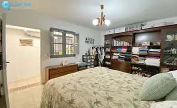 4 bedroom House for Sale in Marbella-3203