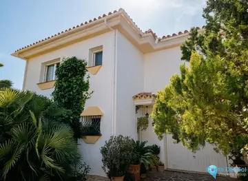 5 bedroom House for Sale in Monda-77074