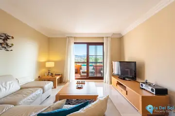 3 bedroom Apartment for Sale in Benahavís-77130