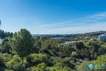 4 bedroom Apartment for Sale in Benahavís-97746