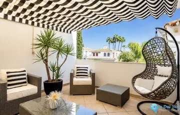 3 bedroom House for Sale in New Golden Mile
