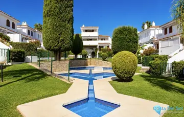 3 bedroom House for Sale in New Golden Mile-97835