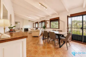 2 bedroom House for Sale in Alhaurín el Grande-97866