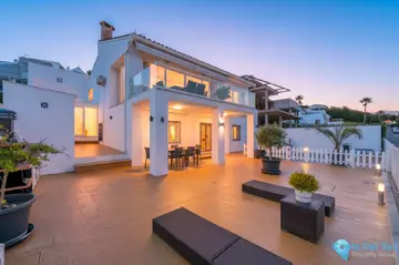 5 bedroom House for Sale in Estepona-97916