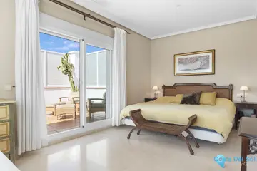 6 bedroom House for Sale in El Paraiso-98063