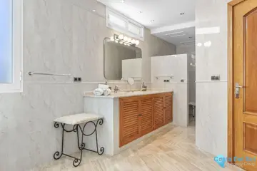 5 bedroom House for Sale in Benahavís-98100