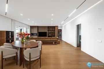 3 bedroom Apartment for Sale in New Golden Mile-98125