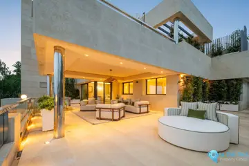 5 bedroom Apartment for Sale in Marbella