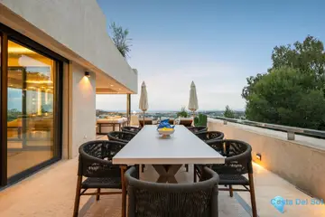 5 bedroom Apartment for Sale in Marbella-98152