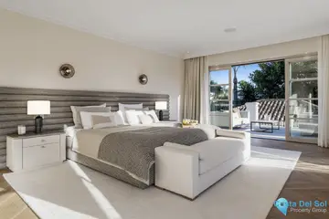 5 bedroom House for Sale in Marbella-98161