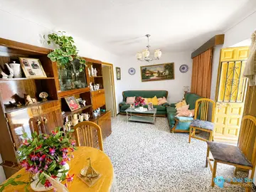 3 bedroom House for Sale in Gibralgalia-98481