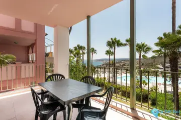 2 bedroom Apartment for Sale in Manilva