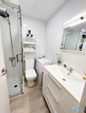 1 bedroom Apartment for Sale in Benalmadena Costa-98553