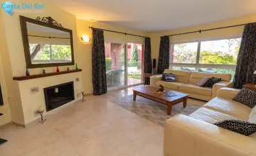 3 bedroom Apartment for Sale in Elviria-3402