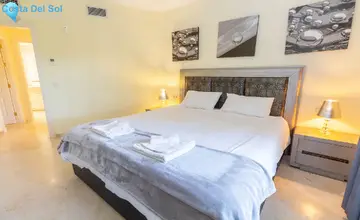 3 bedroom Apartment for Sale in Elviria-3403