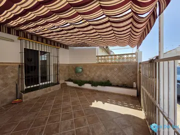3 bedroom House for Sale in Manilva
