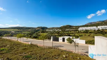 550m2 Plot for Sale in Valle Romano-99743