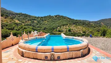 2 bedroom House for Sale in Monda