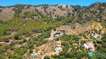 2 bedroom House for Sale in Monda-99982