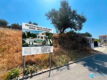 394m2 Plot for Sale in Mijas-100018