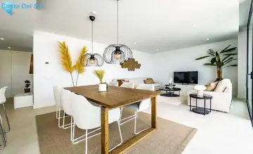 2 bedroom Apartment for Sale in Fuengirola-3594