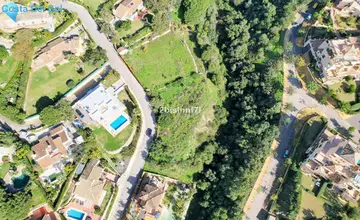 1620m2 Plot for Sale in Elviria