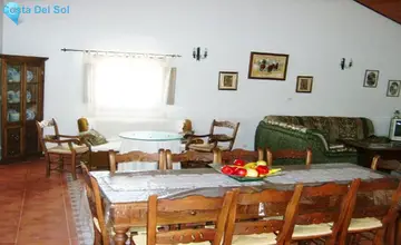 2 bedroom House for Sale in Alora-4166