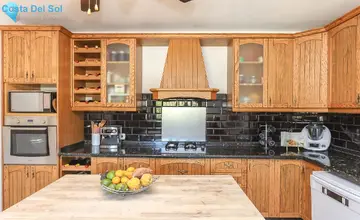 4 bedroom House for Sale in Alozaina-4262
