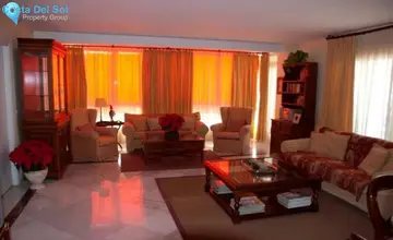 4 bedroom Apartment for Sale in Marbella-4275