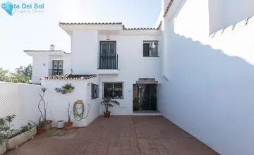 4 bedroom House for Sale in Marbella-4423