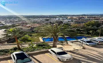 4 bedroom Apartment for Sale in Fuengirola