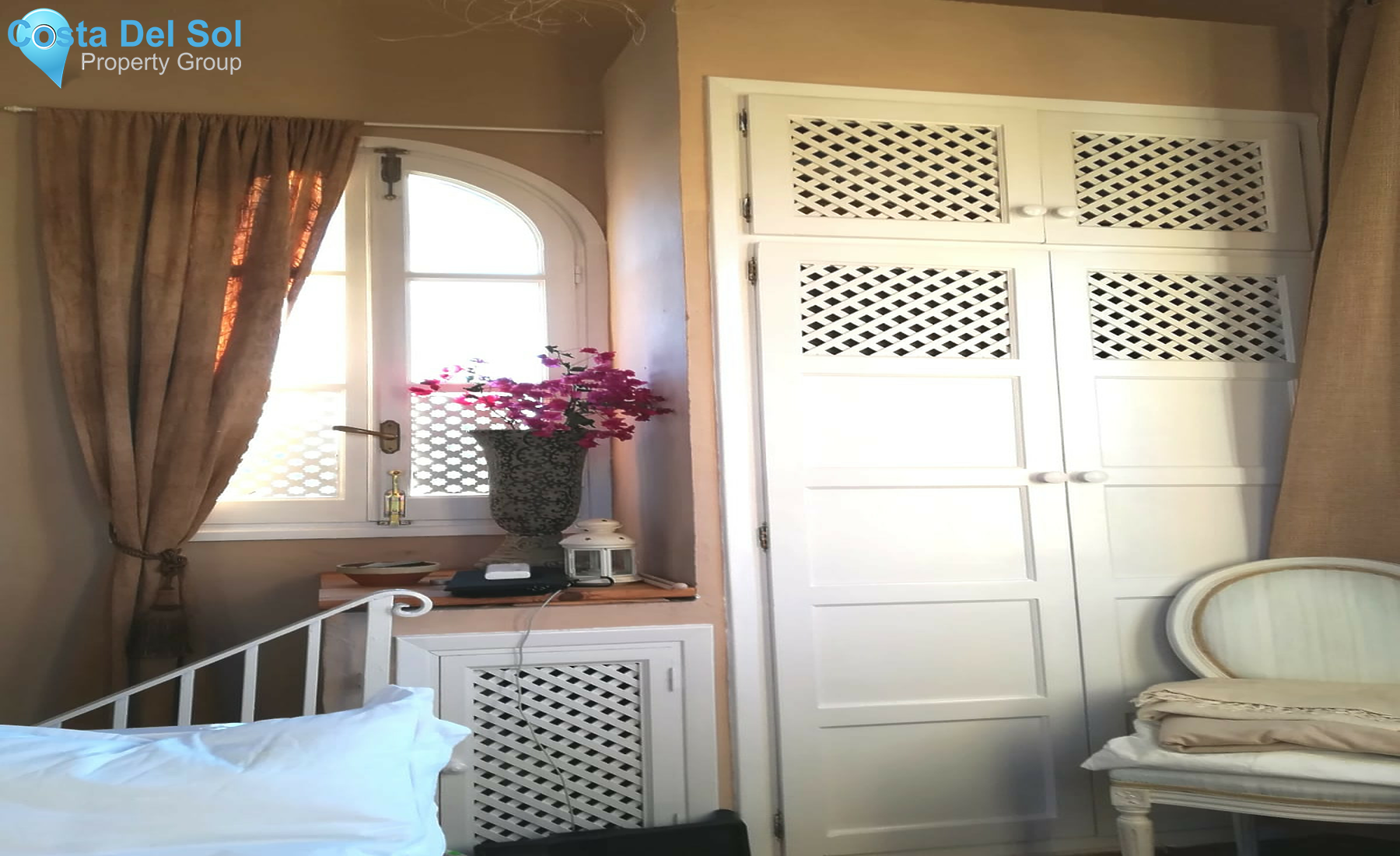 Detached Villa in Marbella-702774