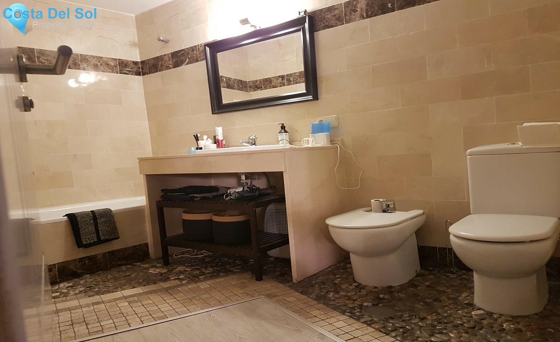 Ground Floor Apartment in Benahavís-1241479