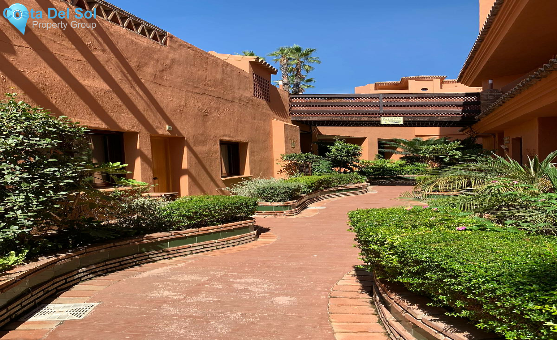 Ground Floor Apartment in Benahavís-1504287