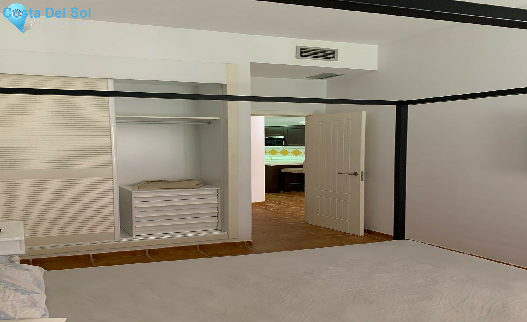 Ground Floor Apartment in Benahavís-1504271