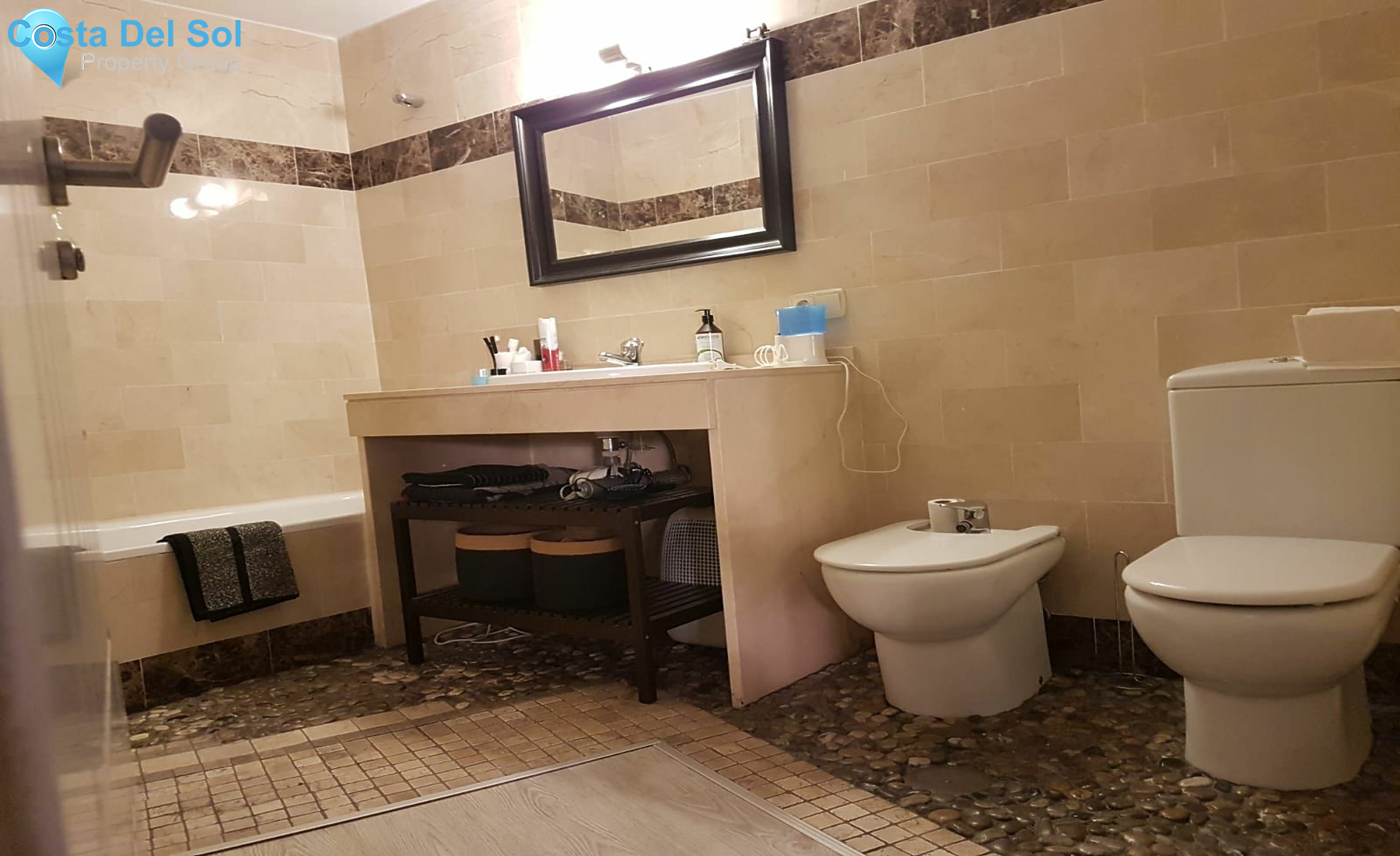 Ground Floor Apartment in Benahavís-1128000