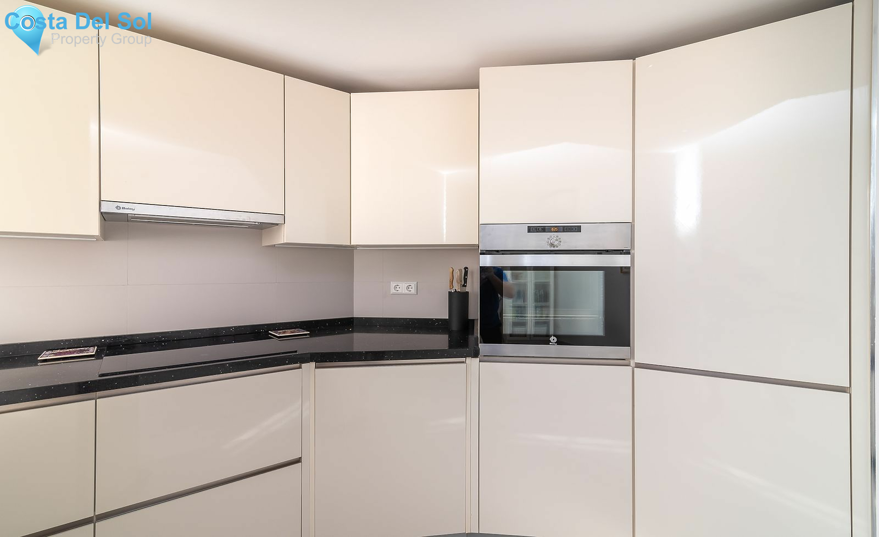 Ground Floor Apartment in Elviria-1551703